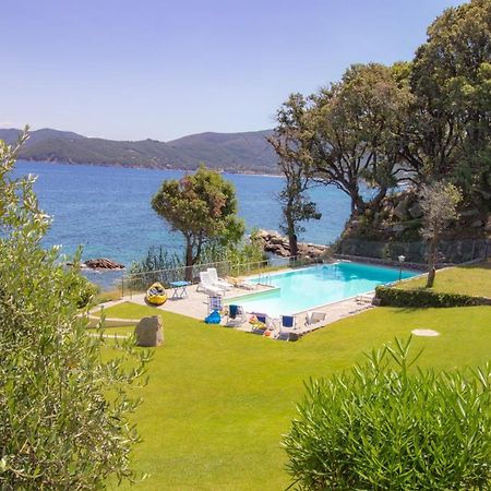 Villa Le Sprizze A Bordo Del Mare - Goelba マルチャーナ・マリーナ エクステリア 写真