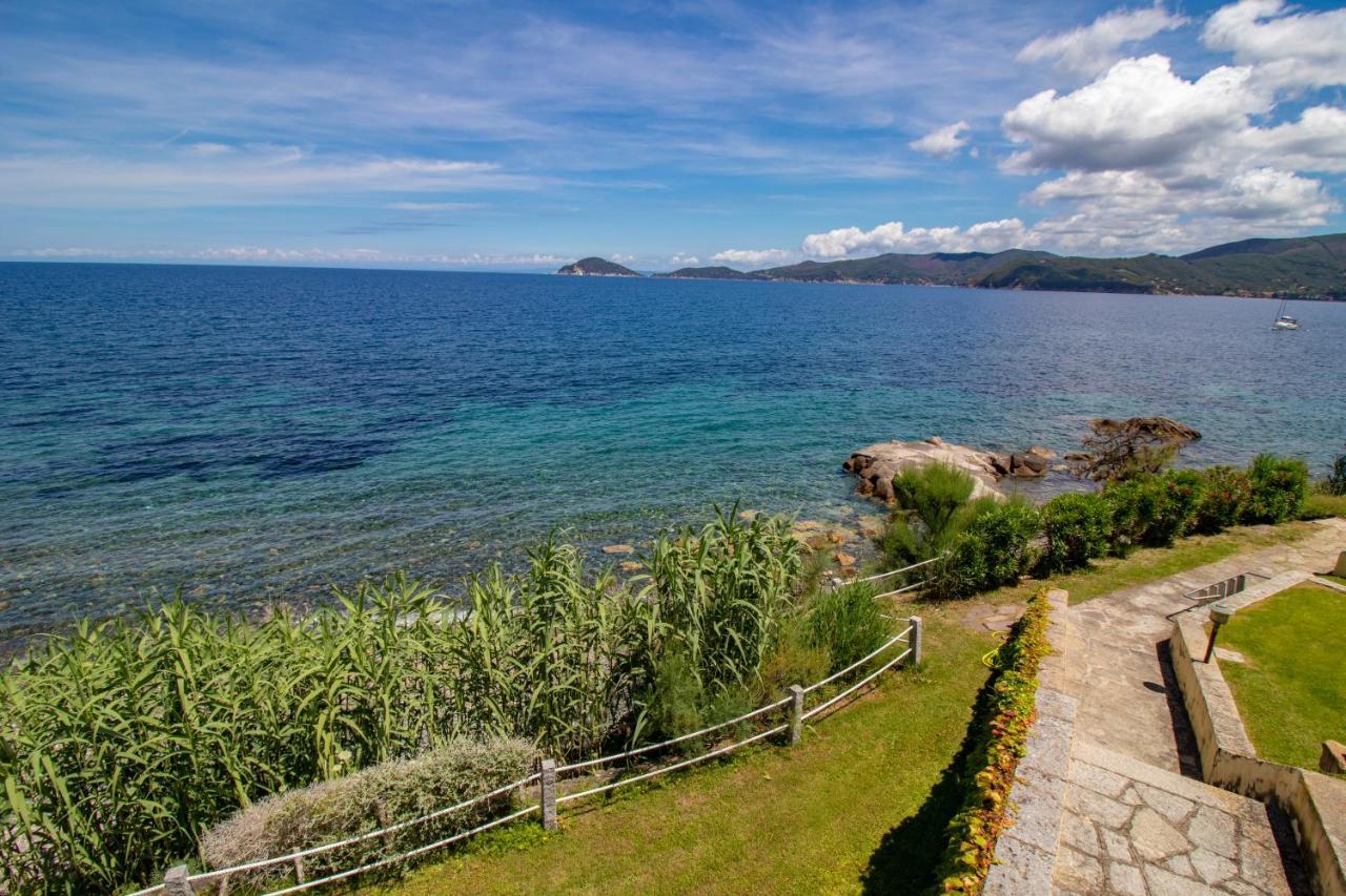 Villa Le Sprizze A Bordo Del Mare - Goelba マルチャーナ・マリーナ エクステリア 写真