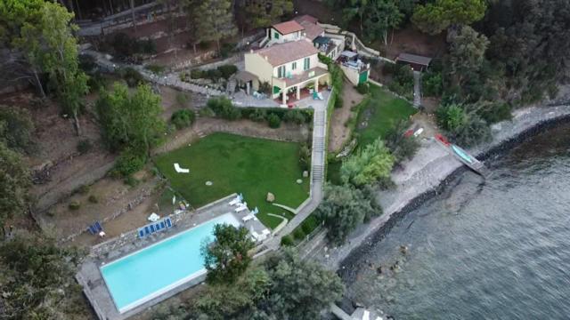 Villa Le Sprizze A Bordo Del Mare - Goelba マルチャーナ・マリーナ エクステリア 写真