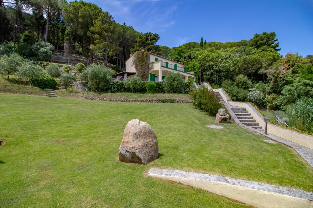 Villa Le Sprizze A Bordo Del Mare - Goelba マルチャーナ・マリーナ エクステリア 写真