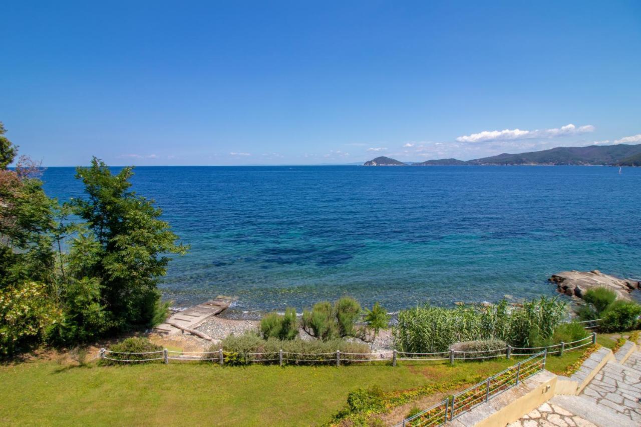 Villa Le Sprizze A Bordo Del Mare - Goelba マルチャーナ・マリーナ エクステリア 写真