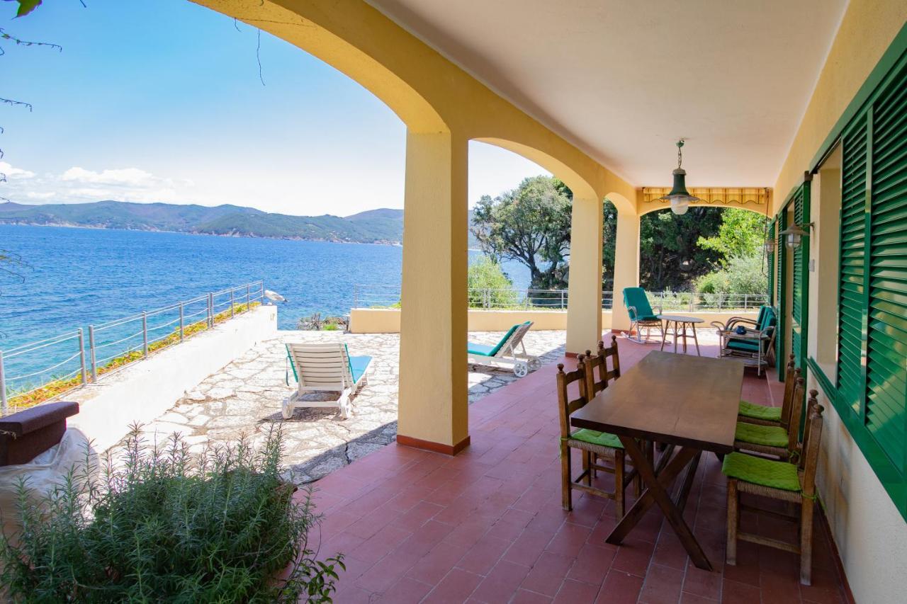 Villa Le Sprizze A Bordo Del Mare - Goelba マルチャーナ・マリーナ エクステリア 写真