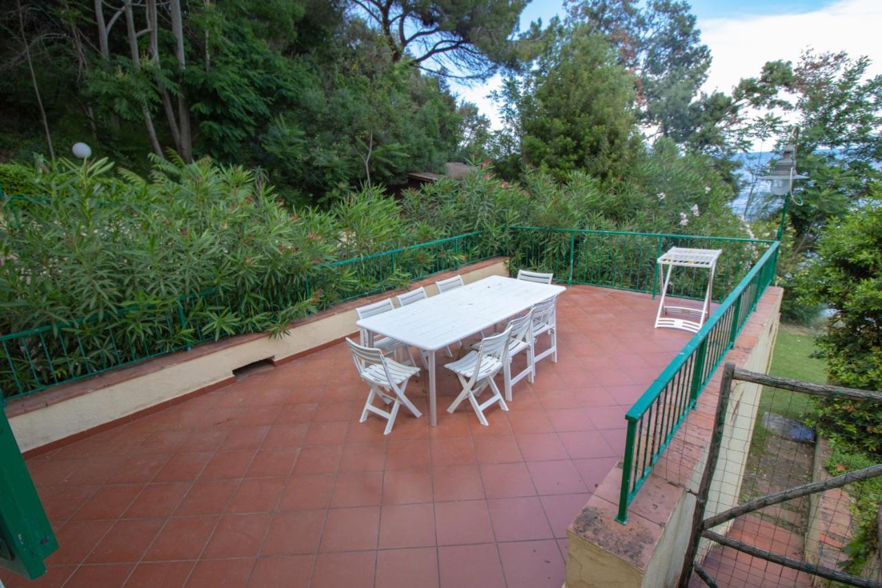Villa Le Sprizze A Bordo Del Mare - Goelba マルチャーナ・マリーナ エクステリア 写真