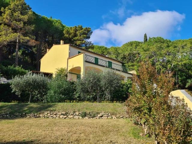 Villa Le Sprizze A Bordo Del Mare - Goelba マルチャーナ・マリーナ エクステリア 写真