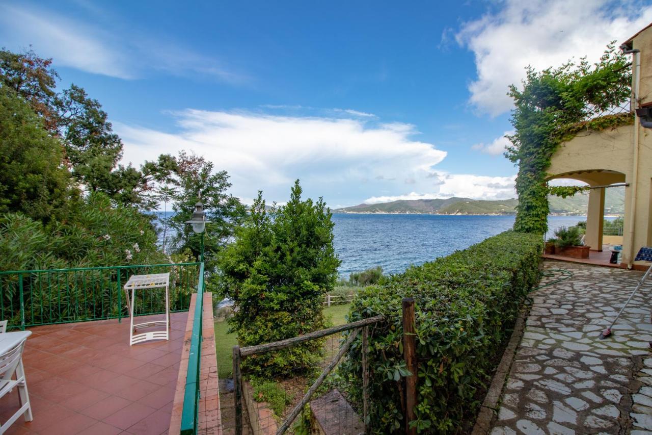 Villa Le Sprizze A Bordo Del Mare - Goelba マルチャーナ・マリーナ エクステリア 写真