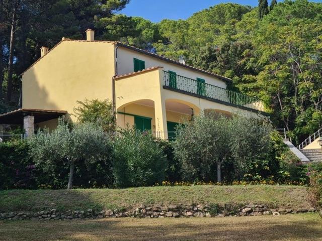 Villa Le Sprizze A Bordo Del Mare - Goelba マルチャーナ・マリーナ エクステリア 写真