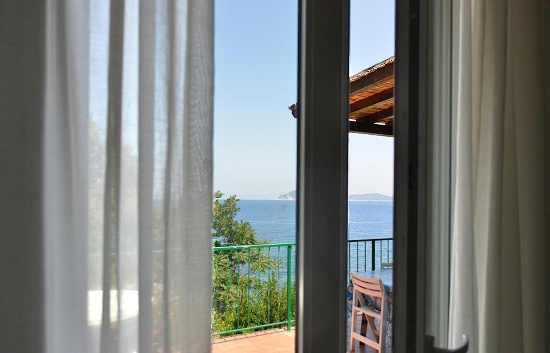 Villa Le Sprizze A Bordo Del Mare - Goelba マルチャーナ・マリーナ エクステリア 写真