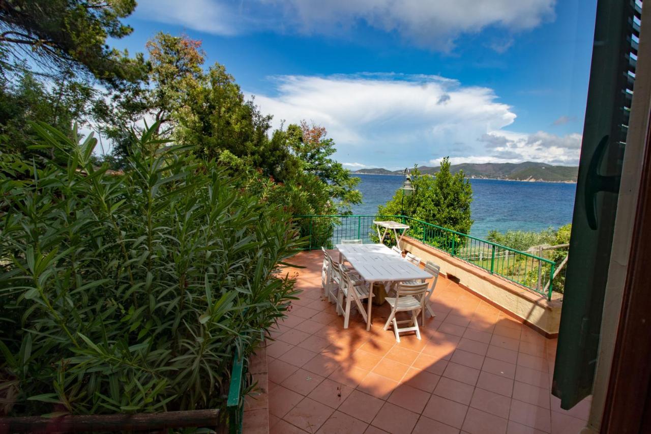 Villa Le Sprizze A Bordo Del Mare - Goelba マルチャーナ・マリーナ エクステリア 写真